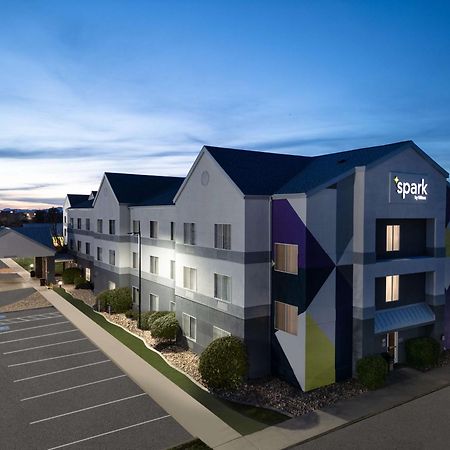 Spark By Hilton Salt Lake City Airport Экстерьер фото