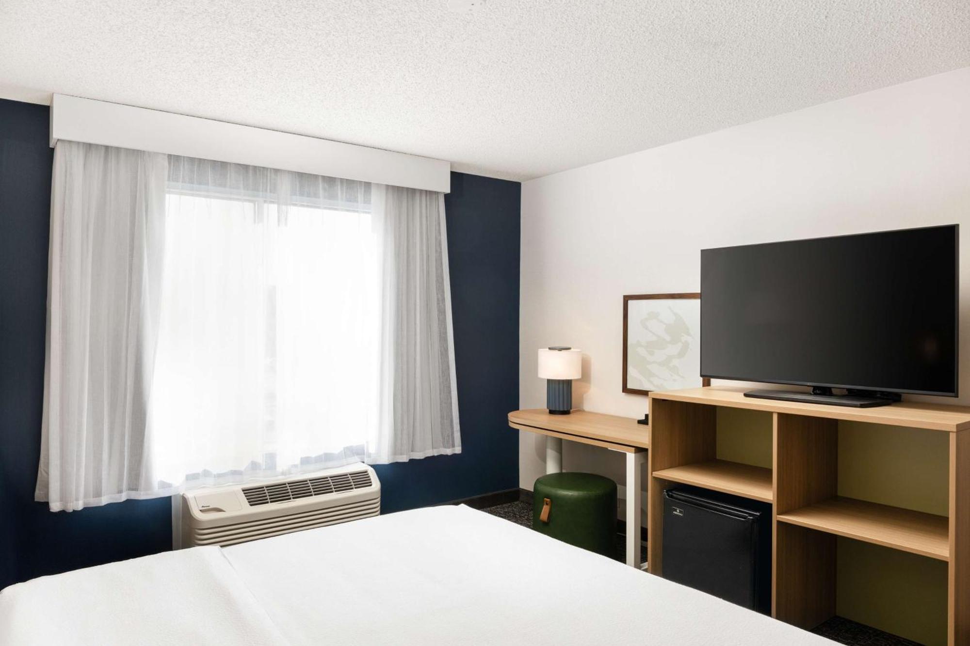 Spark By Hilton Salt Lake City Airport Экстерьер фото