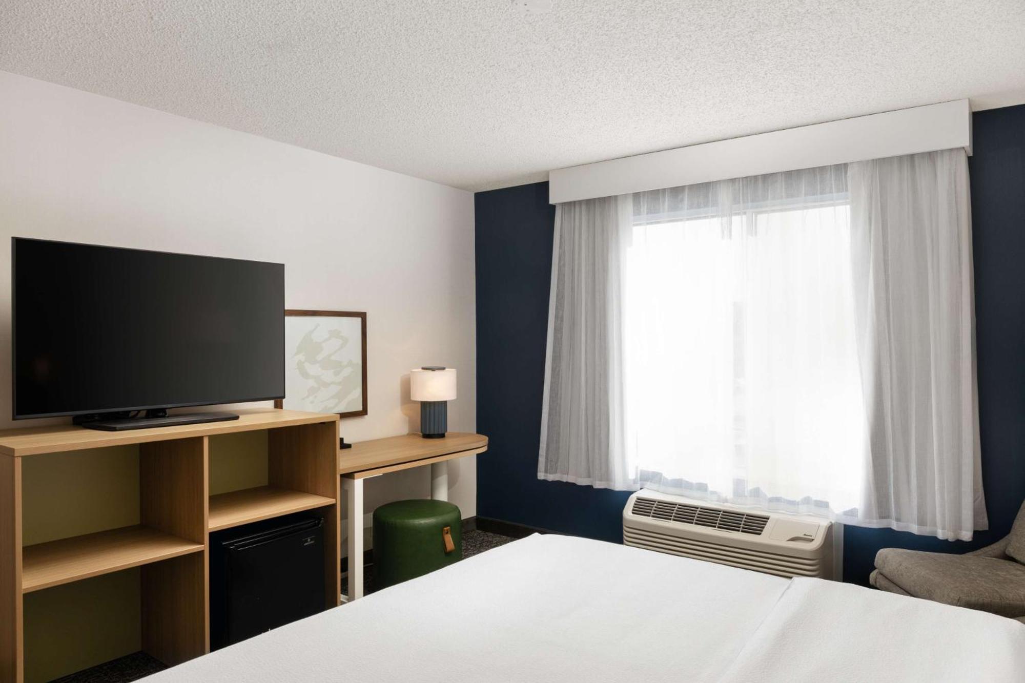 Spark By Hilton Salt Lake City Airport Экстерьер фото
