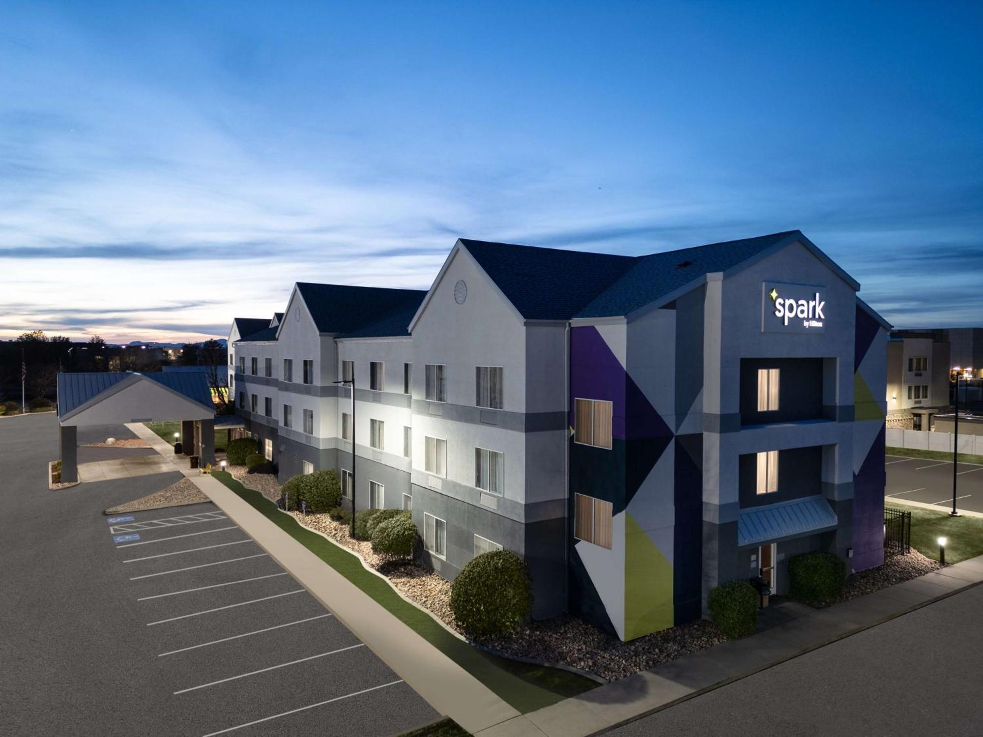 Spark By Hilton Salt Lake City Airport Экстерьер фото